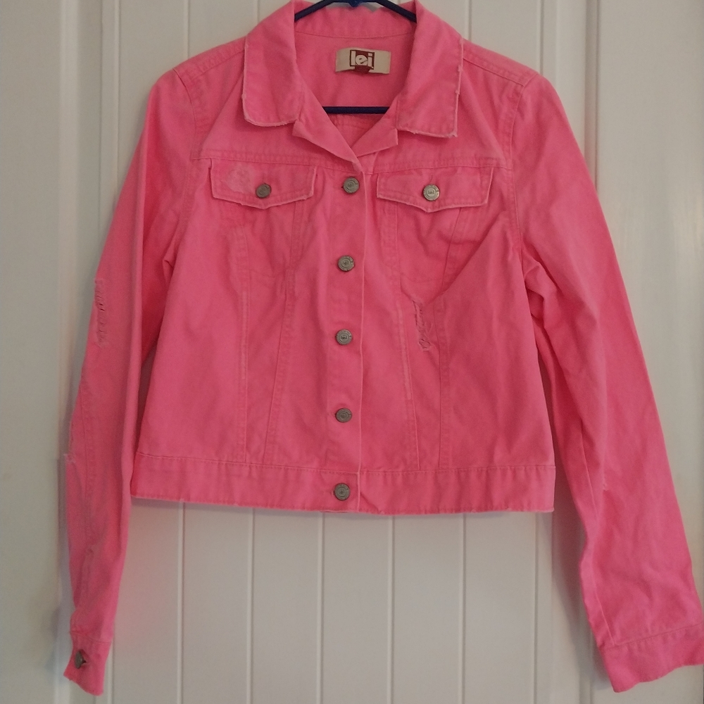 L.E.I Girls hot pink Jean jacket size medium